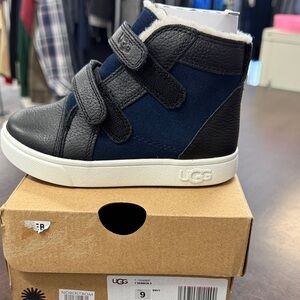 NEW UGG Kids' Black and Navy Rennon II boot sneakers